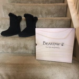 BearPaw Addilyn Boots, NEW-size 8, black.